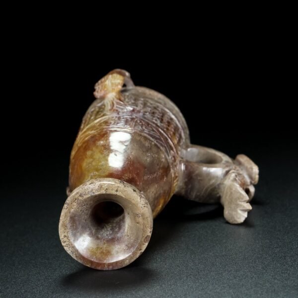 Hetian jade cup, fine carving, smooth lines - Image 3