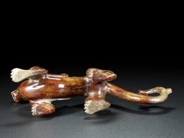 Hetian Jade Dragon, fine carving, smooth lines