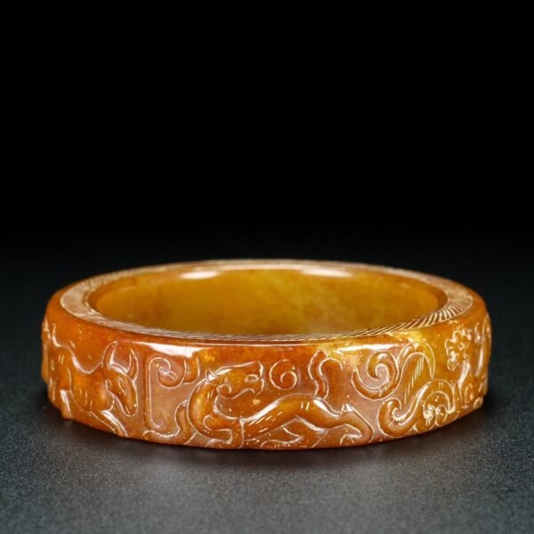 Hetian jade bracelet, fine carving - Image 4
