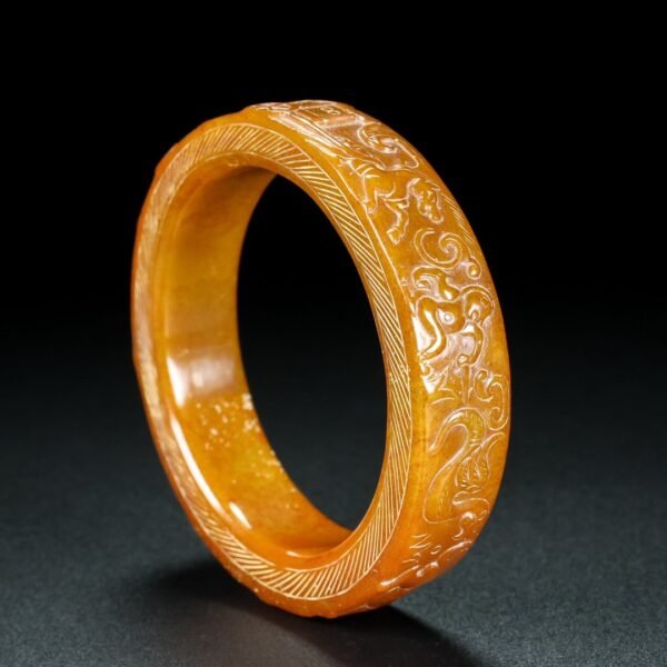 Hetian jade bracelet, fine carving - Image 7