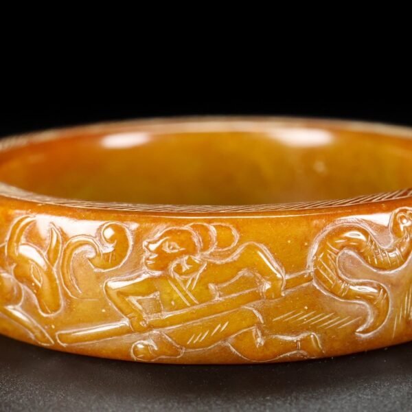 Hetian jade bracelet, fine carving - Image 6