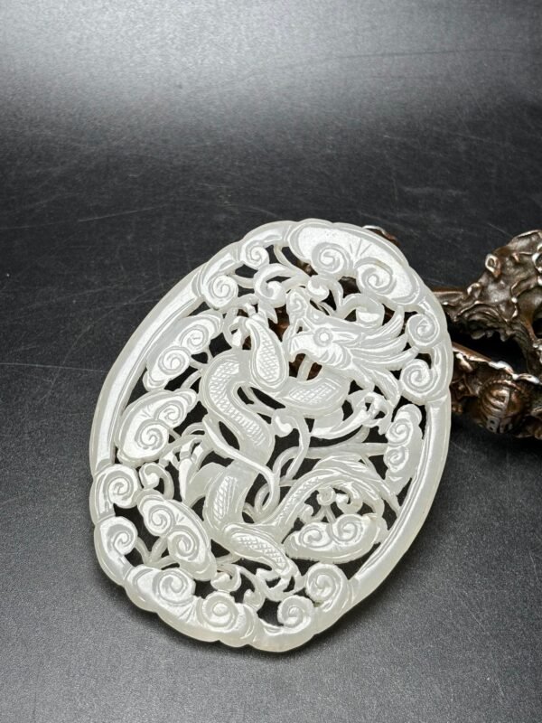 Exquisite Hetian jade Liaojin jade dragon pendant - Image 3