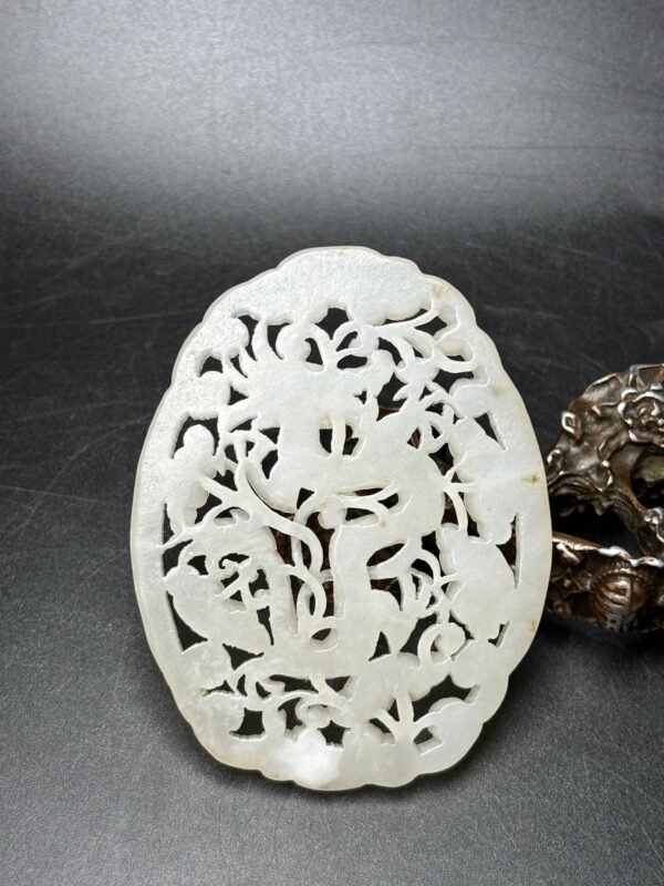 Exquisite Hetian jade Liaojin jade dragon pendant - Image 7