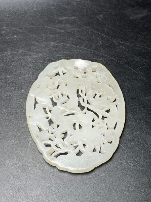Exquisite Hetian jade Liaojin jade dragon pendant - Image 8
