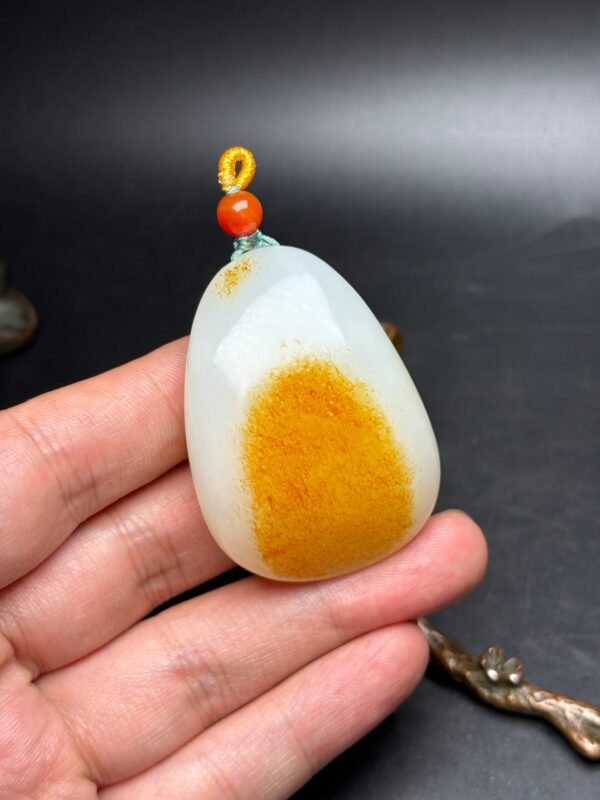 Exquisite Hetian jade Guanyin