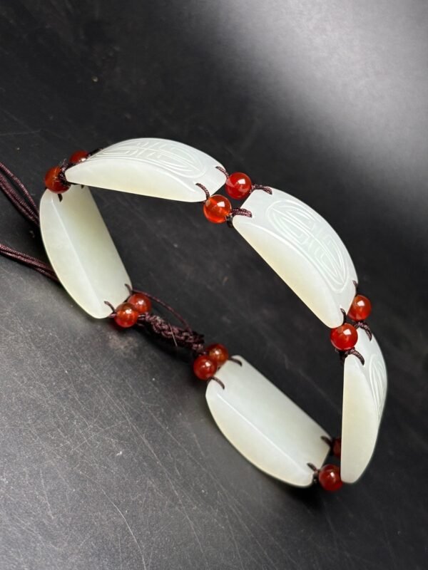 Exquisite Hetian jade bracelet - Image 8