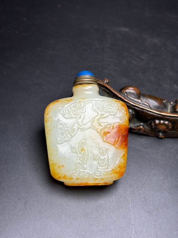 Exquisite Hetian jade snuff bottle - Image 8