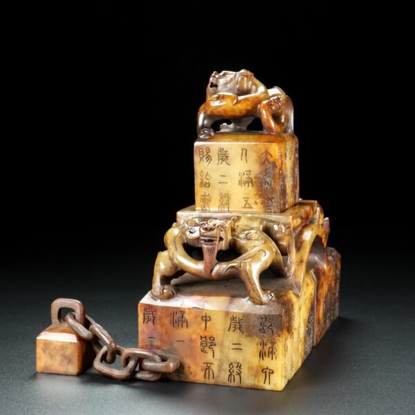 Old collection of Hetian jade chain seal, this collection has a thick and natural skin - Image 2