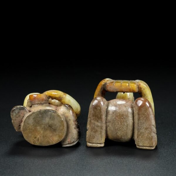 Old Hetian jade figurines. The skin of this collection is thick and natural - Image 7