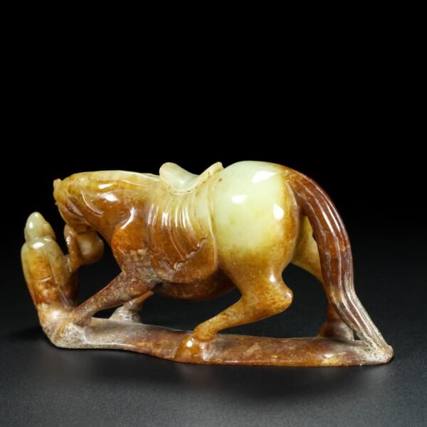 Old Hetian jade horse. The skin of this collection is thick and natural - Image 6