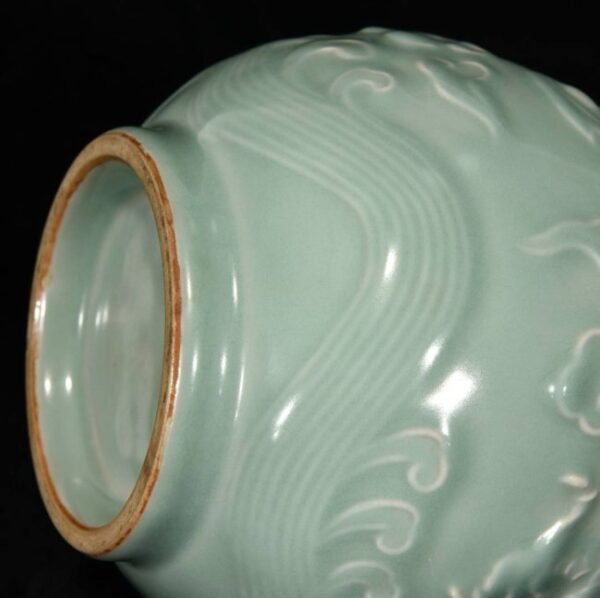Longquan relief dragon and phoenix pattern jade vase - Image 6