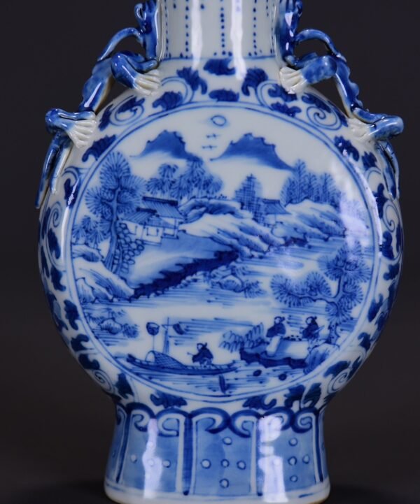old Qing Kangxi blue and white landscape double-eared flat vase - Image 5