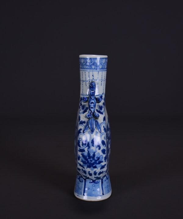 old Qing Kangxi blue and white landscape double-eared flat vase - Image 8