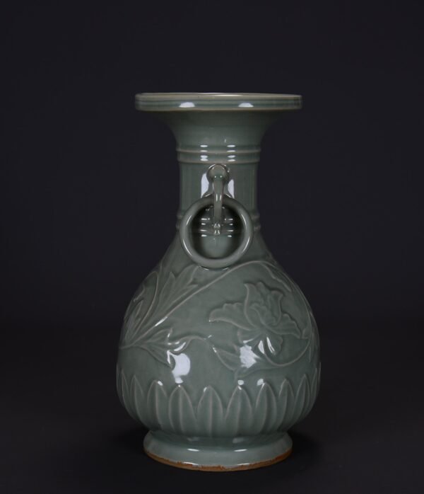 Old Collection of Song Dynasty Longquan Kiln Twined Flower Double Ear Vase - Image 3