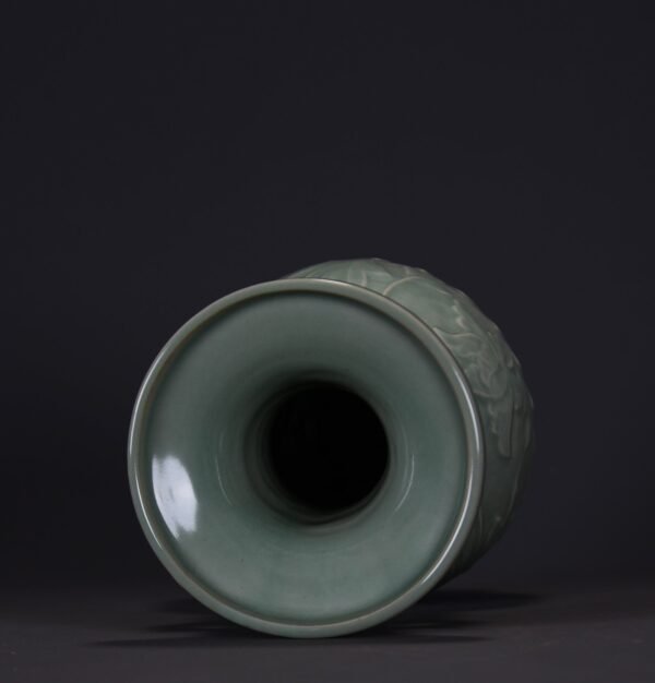 Old Collection of Song Dynasty Longquan Kiln Twined Flower Double Ear Vase - Image 4