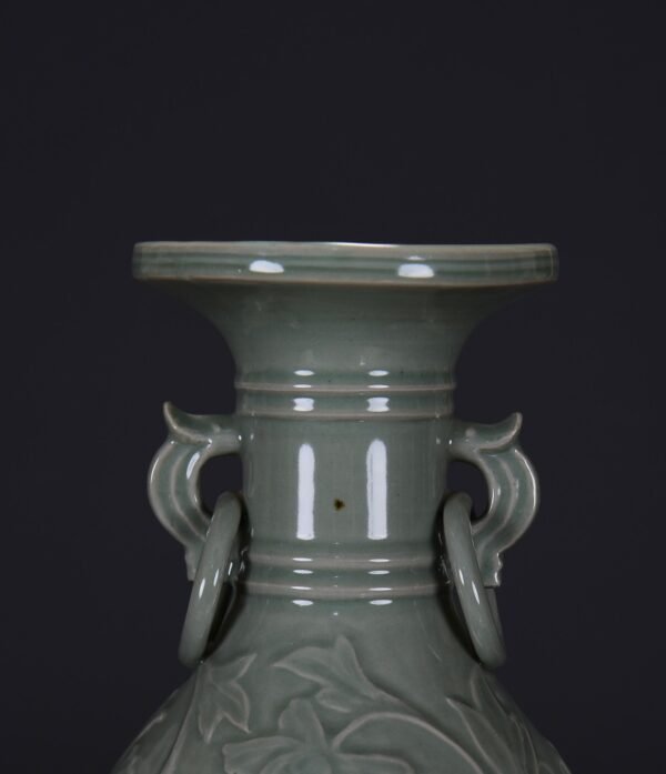 Old Collection of Song Dynasty Longquan Kiln Twined Flower Double Ear Vase - Image 5