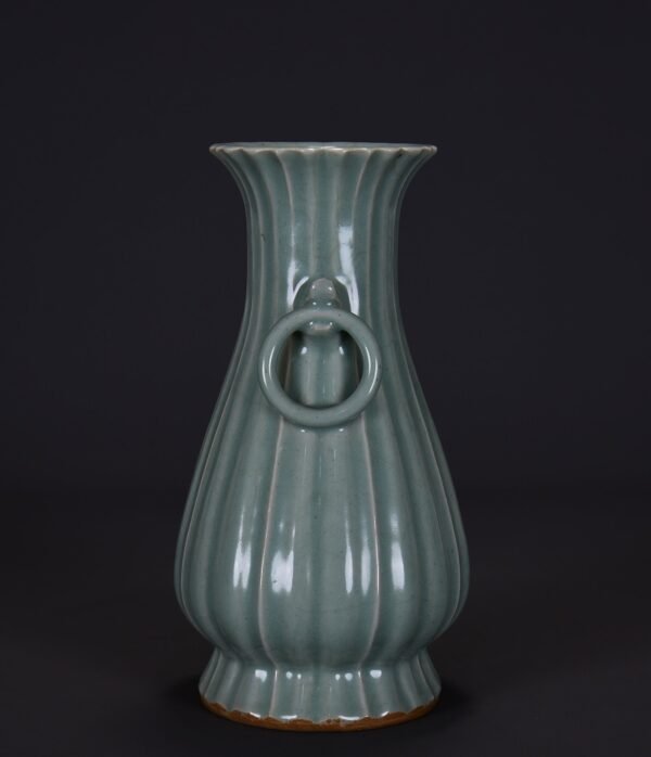 Old Collection of Song Dynasty Longquan Kiln Double-eared Vase - Image 3