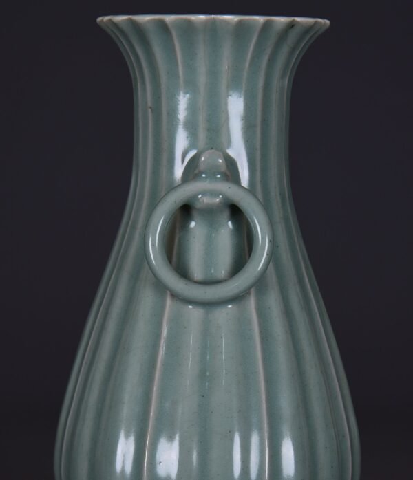 Old Collection of Song Dynasty Longquan Kiln Double-eared Vase - Image 5