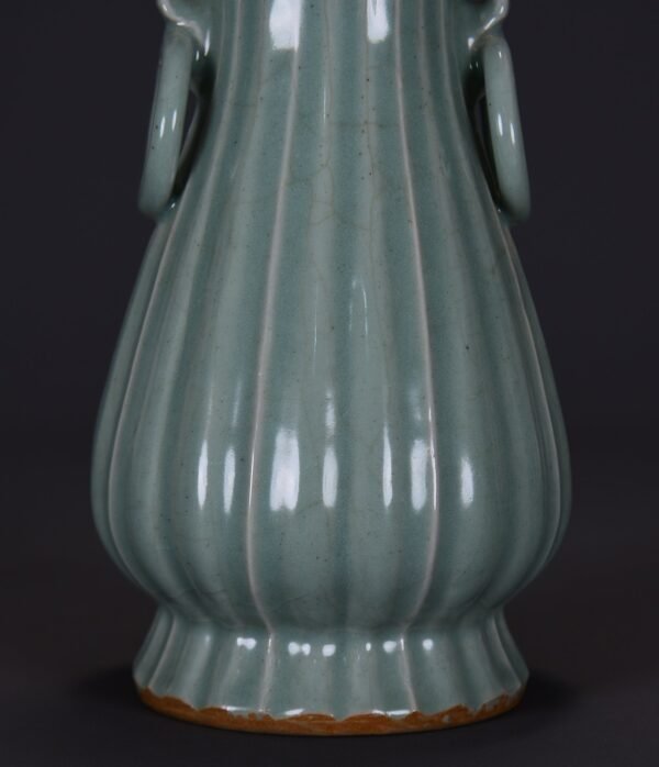 Old Collection of Song Dynasty Longquan Kiln Double-eared Vase - Image 8