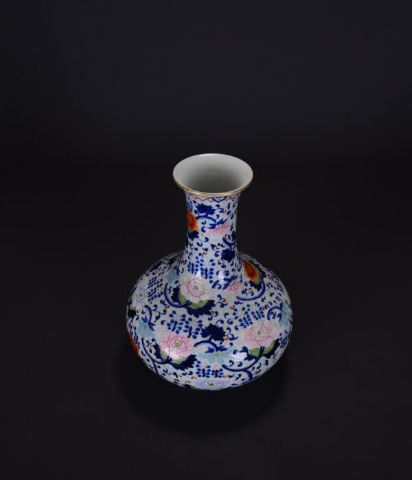 old collection of Qing Qianlong blue and white doucai peony pattern appreciation vase - Image 4
