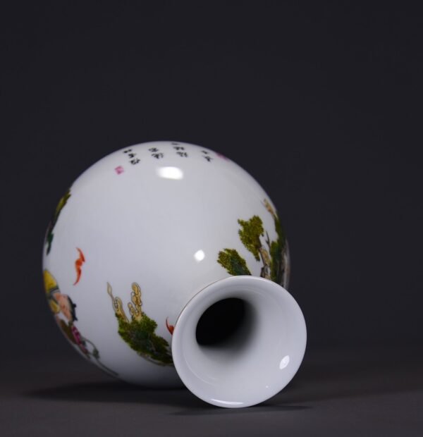 Old Collection of Qing Yongzheng Enamel Story-Painted Jade Huchun Vase - Image 4