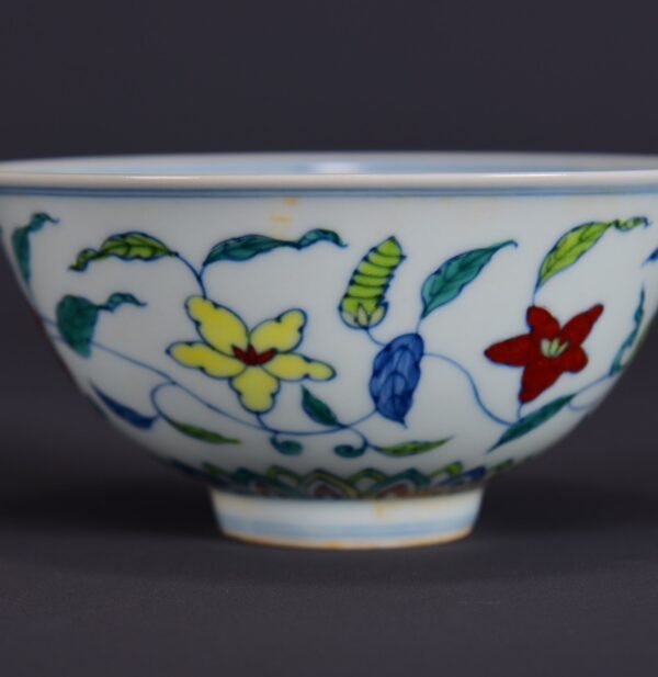 An old collection of Ming Chenghua Doucai morning glory pattern bowl