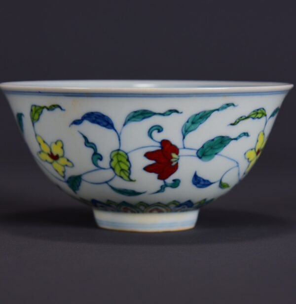 An old collection of Ming Chenghua Doucai morning glory pattern bowl - Image 5