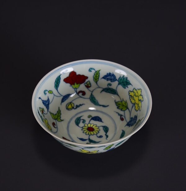 An old collection of Ming Chenghua Doucai morning glory pattern bowl - Image 9