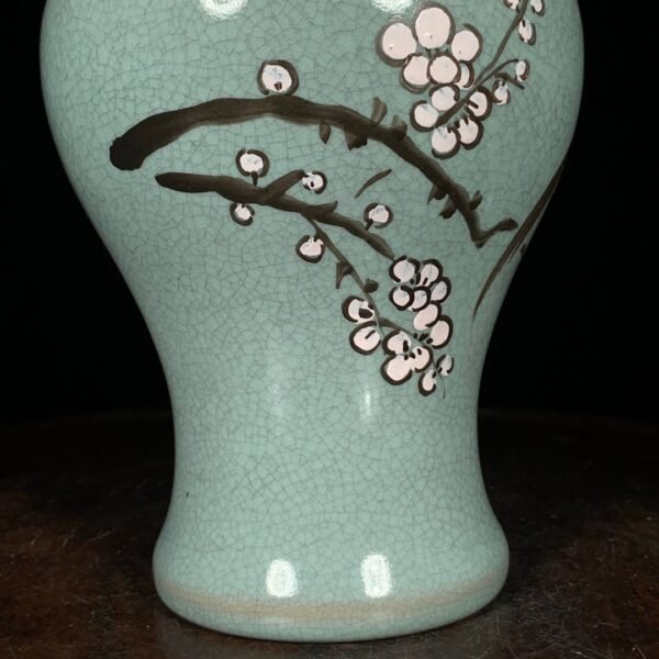 Song Ru kiln painted flower and bird pattern plate-mouthed vase - Image 4