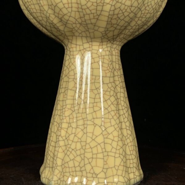 Song Geyao melon-shaped bottle - Image 4