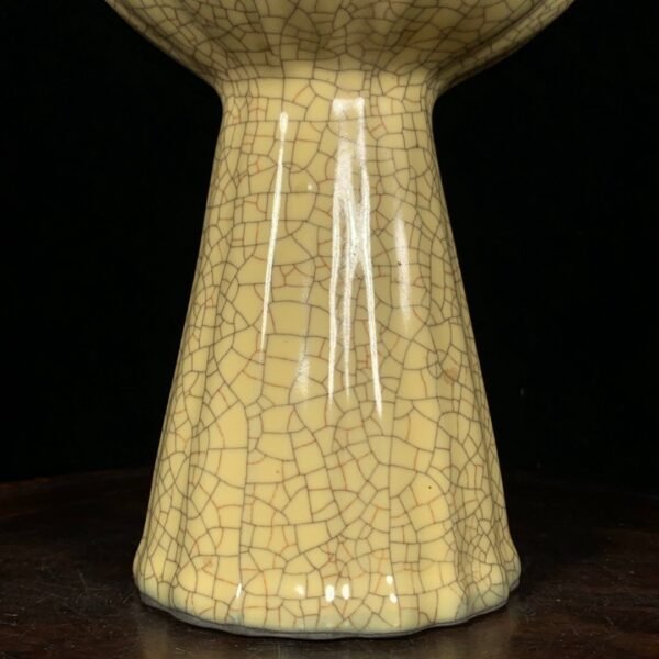 Song Geyao melon-shaped bottle - Image 7