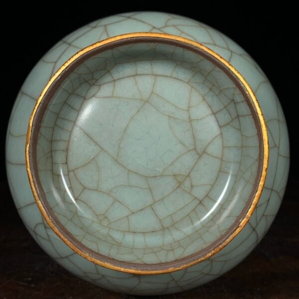 ong Dynasty official kiln garlic bottle - Image 9