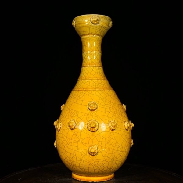 Song Dynasty Ding kiln yellow glaze nipple bottle - Image 2