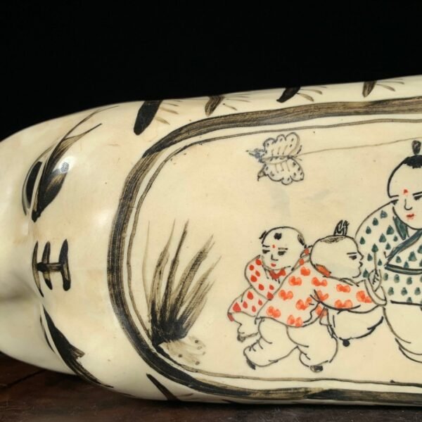 Song Dynasty Cizhou Kiln painted baby playing tiger-shaped pillow - Image 4