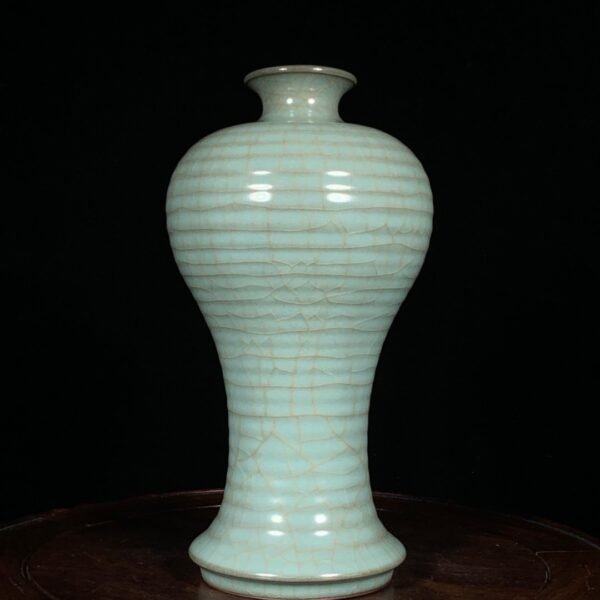 Song Dynasty official kiln string pattern plum vase - Image 5