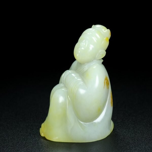 Hetian jade Han Dynasty figurine, fine and smooth jade, exquisite carving