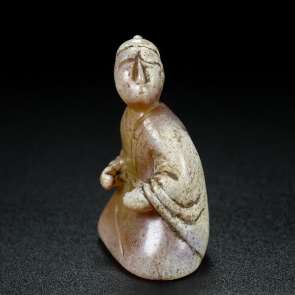 Jade figurine made from Hetian mountain materials. The jade is rigid and the carving is sharp - Image 7