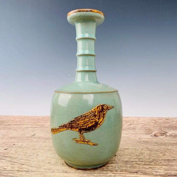 Song Ru porcelain inlaid with gold thin gold script poem vase