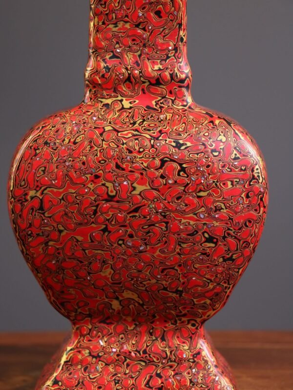 An old collection of old porcelain rhinoceros skin lacquer vase - Image 5