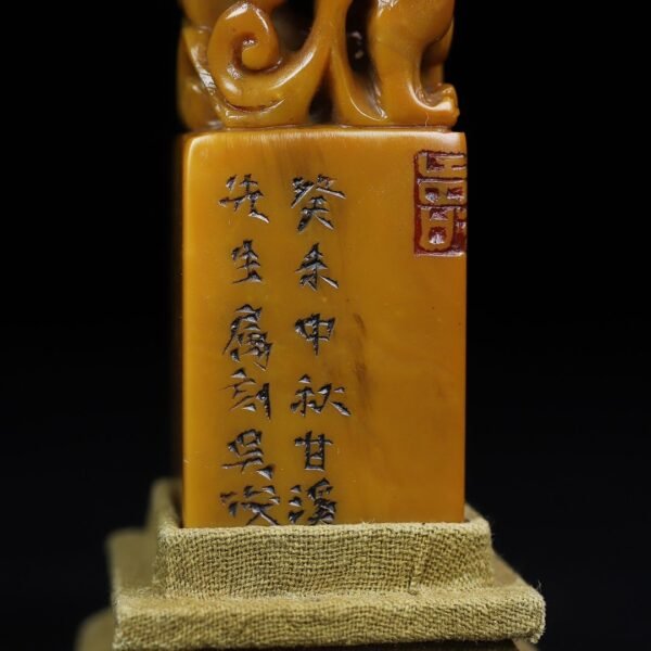 Old collection of wooden box Shoushan stone dragon button seal - Image 4