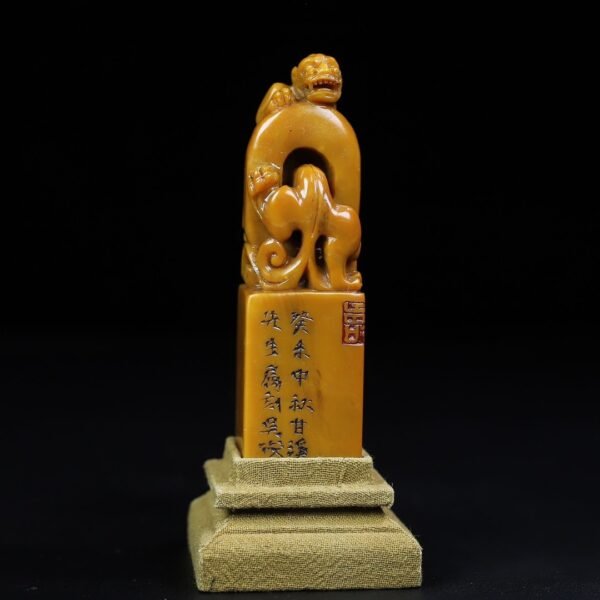 Old collection of wooden box Shoushan stone dragon button seal - Image 5