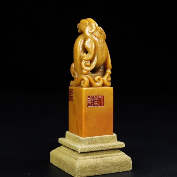 Old collection of wooden box Shoushan stone dragon button seal - Image 6