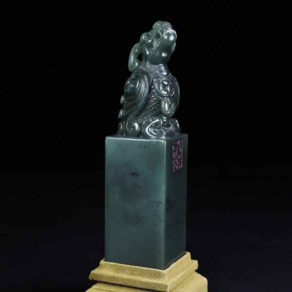 Old collection of wooden box Shoushan stone auspicious animal button seal - Image 3