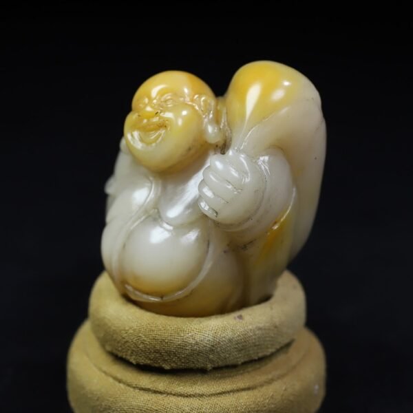 Old collection of wooden box Shoushan stone cloth bag Maitreya laughing Buddha treasure - Image 7