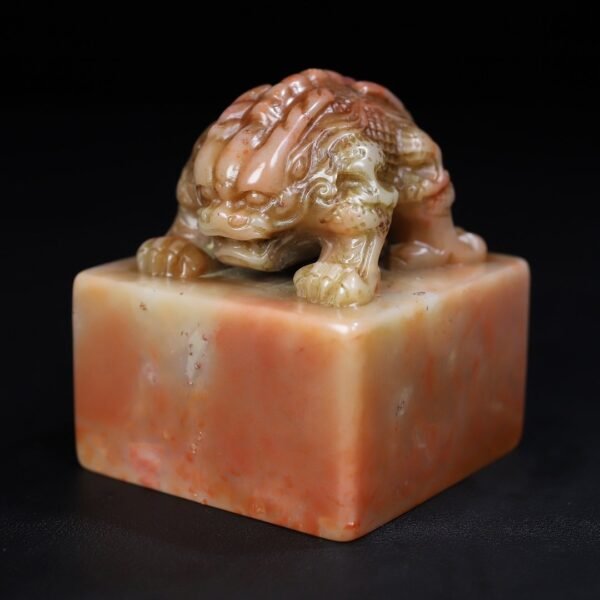 Old Shoushan Furong stone double-headed animal button seal - Image 5