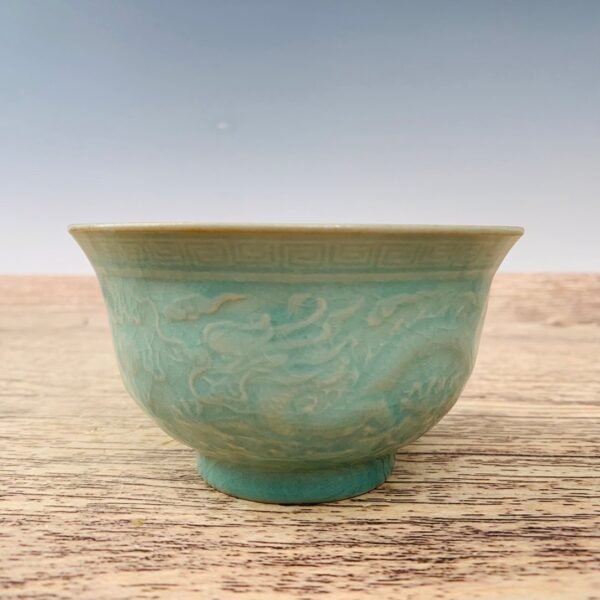 Song Ru kiln double dragon play with pearl pattern bowl