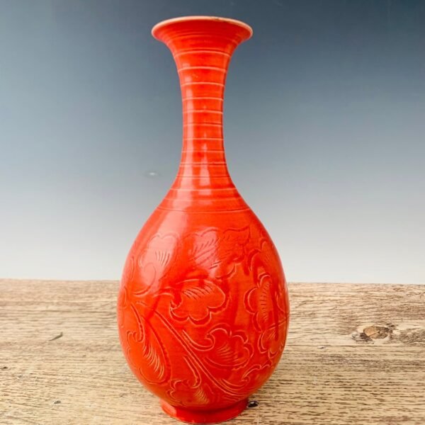 Song Dynasty Dingyao red glaze carved jade pot spring vase