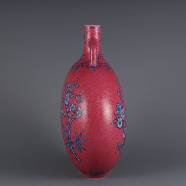 Qianlong period of the Qing Dynasty red ground with phoenix grass flower-and-bird flat vase - Image 7