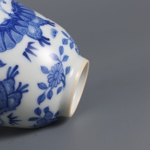 cups with butterfly patterns made in the Guangxu period of the Qing Dynasty - Image 7