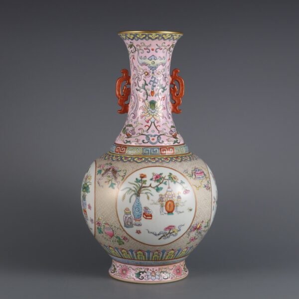 vase with a gilded made in the Qianlong period of the Qing Dynasty - Image 5
